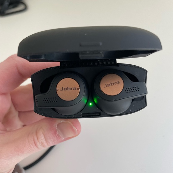 Jabra Elite Active Earbuds - Picture 1 of 7